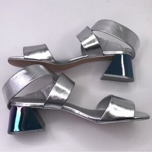 KATY PERRY  THE ALBEE SILVER WOMAN’S STRAP HEEL NWOT  SZ 9